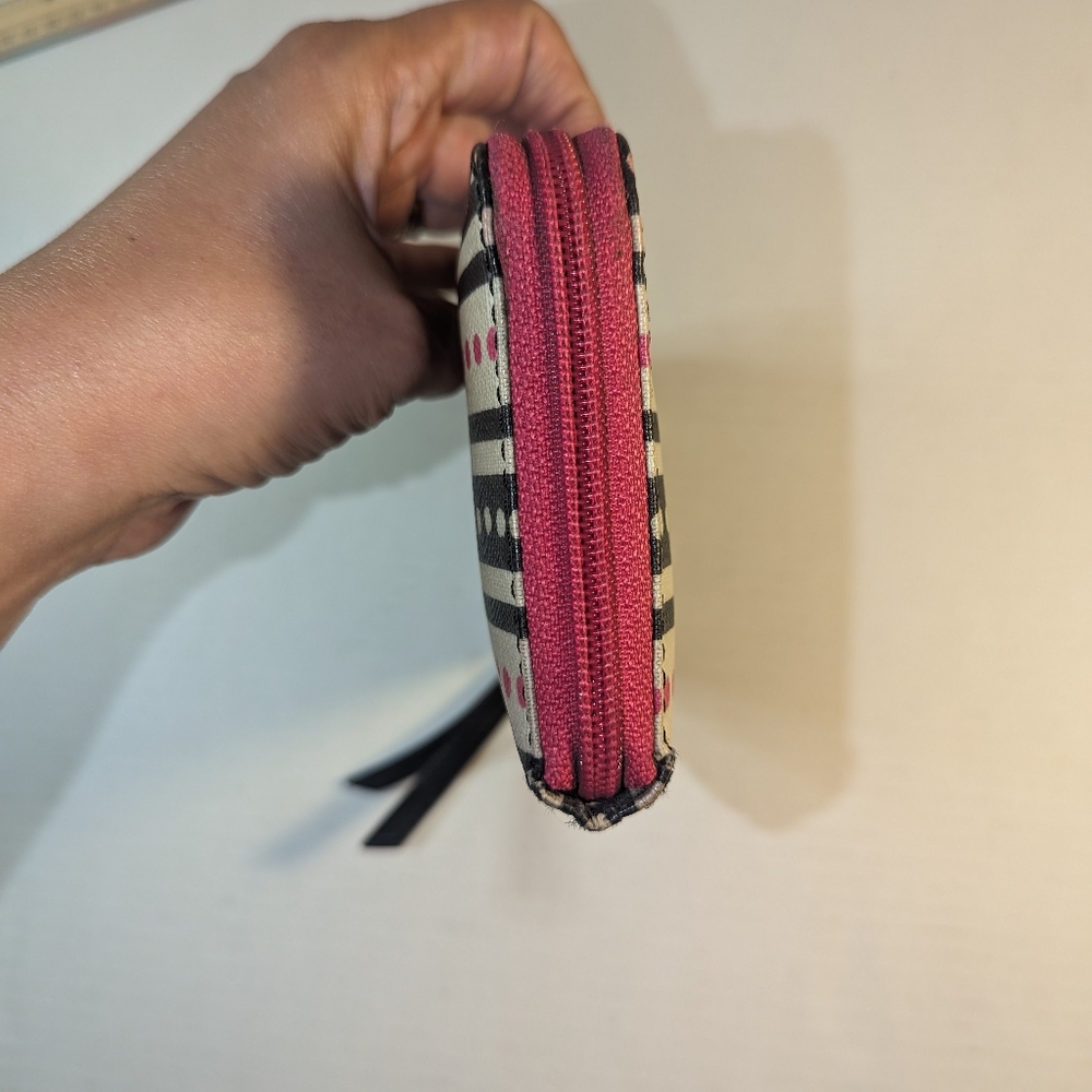 Fossil clutch Zip Around coin purse pink black  off white stripes polka dots - Picture 4 of 14